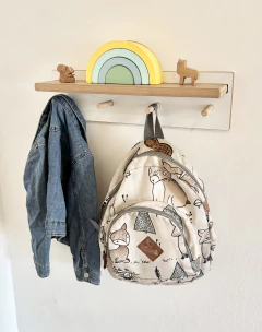 PERCHERO MONTESSORI ESTANTE