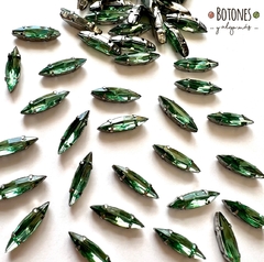 NAVETTE - GEMA VERDE ENGARZADA- 4 X 15MM (COD:2411) NLT