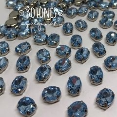 GEMA OVAL CELESTE ENGARZADA - 8 X 10MM (COD:418) AZUL CLARO