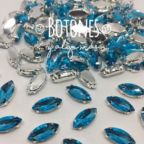 NAVETTE - GEMA CELESTE ENGARZADA - 7 X 15MM (COD:815)