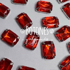 GEMA OCTAGON ROJO ENGARZADA - 10 X 14MM (COD: 2295)