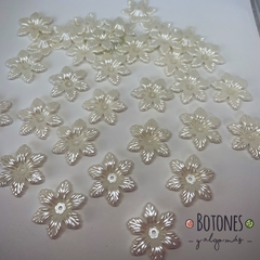 FLOR DE ACRILICO NATURAL 27MM - (COD: 1094)