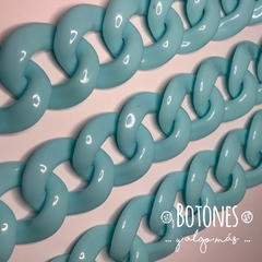 CADENA PLASTICA CELESTE 33MM - (COD: 1439)