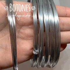 ALAMBRE DE ALUMINIO PLATEADO - 1MM X 5 METROS (COD:067)