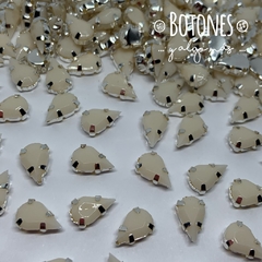 GOTA CHICA- GEMA ENGARZADA HUESO - 6 X 10MM (COD:1204) hueso