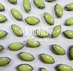 NAVETTE-GEMA VERDE CLARO ESMALTADA ENGARZADA- 7 X15MM- (COD: 2451) ESMT