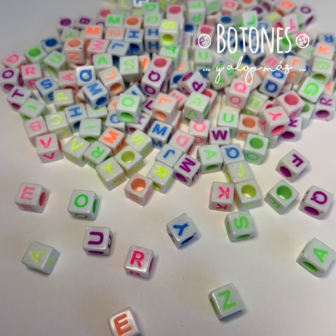 LETRAS PASANTES - BLANC0 Y FLUOR- (COD: 1664)