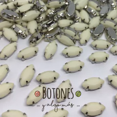 NAVETTE MINI-GEMA BLANCO MARFIL OPACA ENGARZADA- 5X10MM- (COD:952) NLT OPK - comprar online