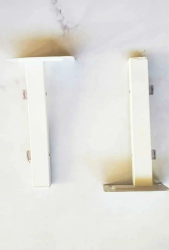 Imagen de Ménsula De Cuatro Agujeros Para Estante