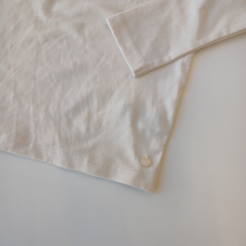 REMERA LITTLE AKIABARA T. 4 AÑOS CREMA M/L en internet