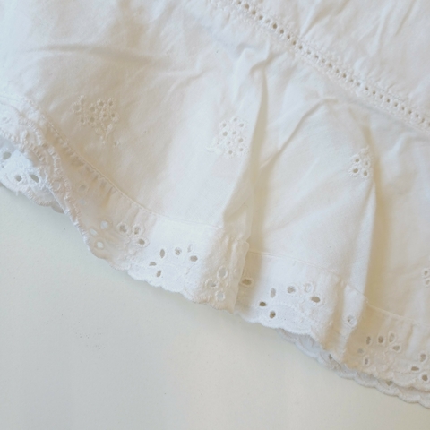 POLLERA MIMO T.4 AÑOS BLANCA BRODERIE *DETALLE - Eme de Mar