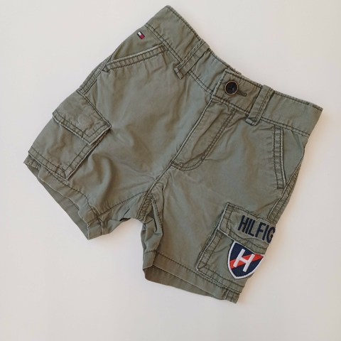 BERMUDA TOMMY HILFIGER T.12 MESES VERDE ESCUDO