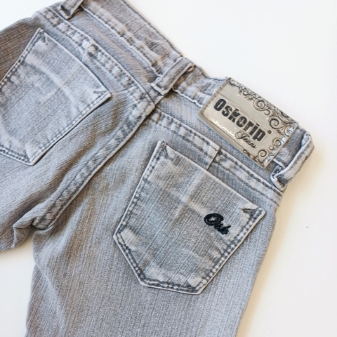 PANTALON OSKORIO T. 4 AÑOS GRIS CLARO en internet
