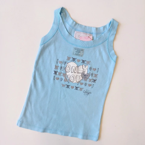 MUSCULOSA CRAYON T. 8 AÑOS CELESTE CORAZON CALAVERAS NUEVO