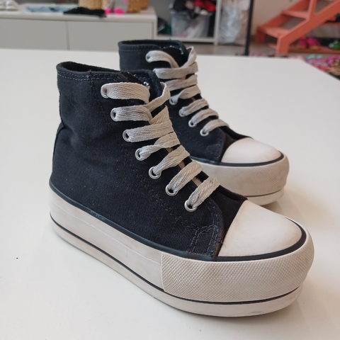 ZAPATILLAS S/M N. 29 EU NEGRA TELA PLATAFORMA * DETALLE