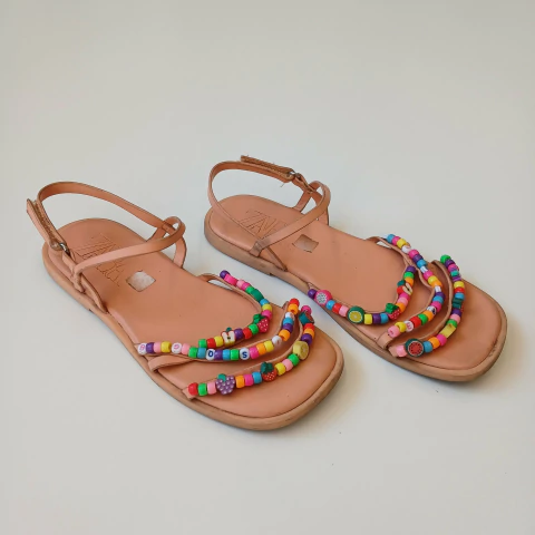 SANDALIAS ZARA N. 33 TIRAS CANUTILLOS * DETALLE