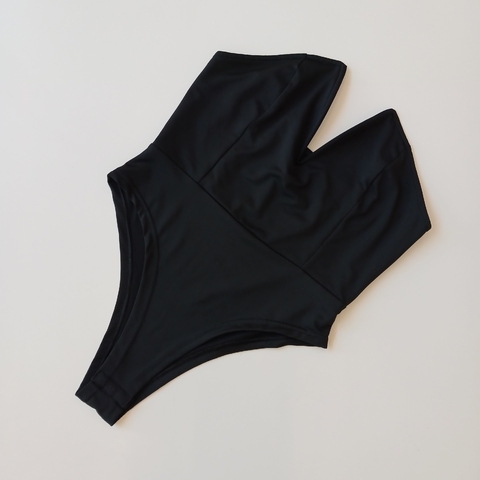 BODY SHEIN T.14 AÑOS NEGRO ESCOTE V