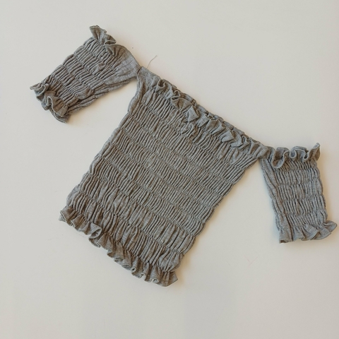 TOP S/M T. 10-12 AÑOS GRIS ELASTIZADO FRUNCES CON MANGAS