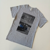 REMERA GILDAN T.12-14 AÑOS GRIS VENICE BEACH M/C