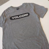 REMERA VOLCOM T. 16 AÑOS GRIS VOLCOM NEGRO M/C - comprar online