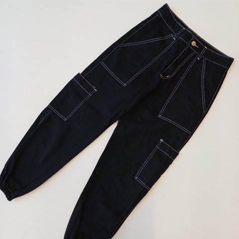 PANTALON OHCALCUTA T. 14 AÑOS NEGRO BABUCHA COSTURAS BLANCAS *DETALLE