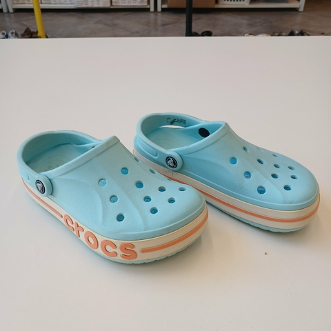 CROCS N. 36 ARG (M4-W6) CELESTES NARANJA *DETALLE