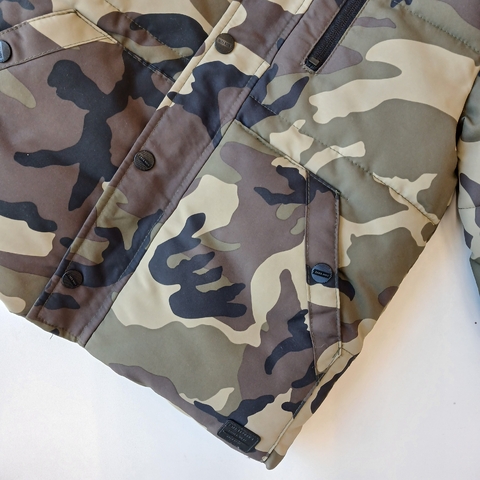 CAMPERA ZARA T. 5 AÑOS CAMUFLADA REVERSIBLE ESTAMPA ESPALDA *DETALLE en internet