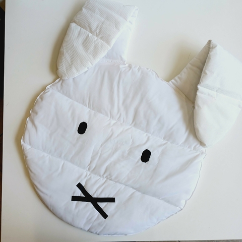 ALFOMBRA CONEJA BLANCA - comprar online