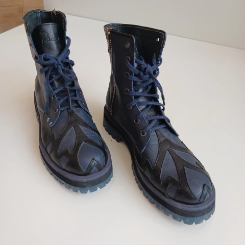 BORCEGOS RAUCH N. 38 CUERO AZUL TRAMADO ESCUDO ARG. - comprar online