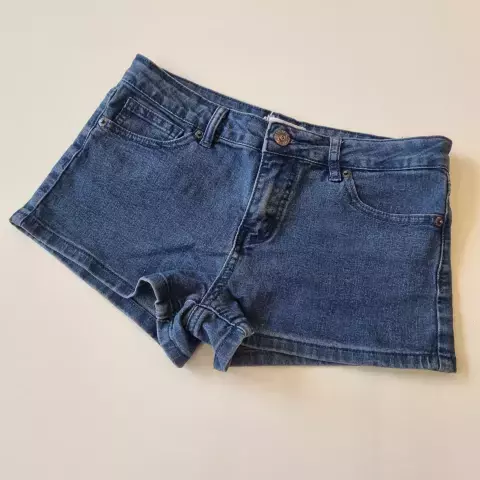 Short Forever 21 T.12-14 años.