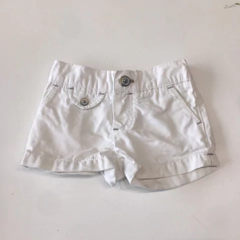 SHORT CARTERS TALLE 3 MESES BLANCO GABARDINA