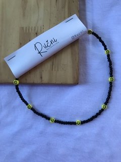 collar smile negro