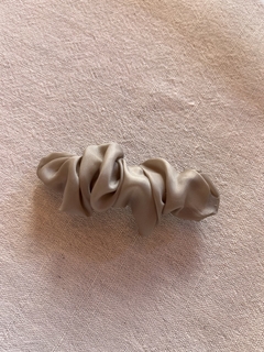 hebilla gris