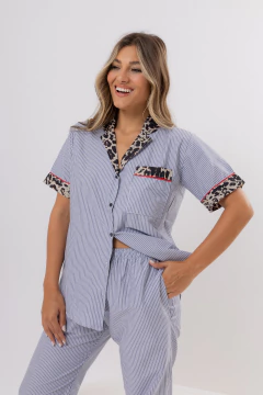 Pijama mujer rayado con camisa y pantalón largo + detalles animal print – Maison Chic Signature en internet