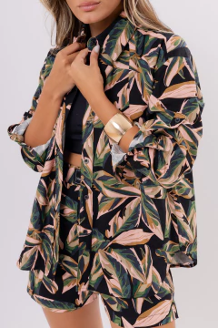 Imagen de Camisa oversize de lino con estampa tropical exclusiva