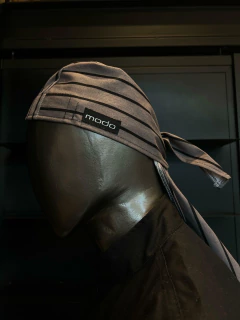 BANDANA GRIS CON RAYAS GRISES