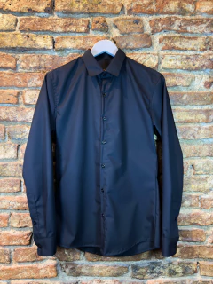 CAMISA ENTALLADA - NEGRA - comprar online