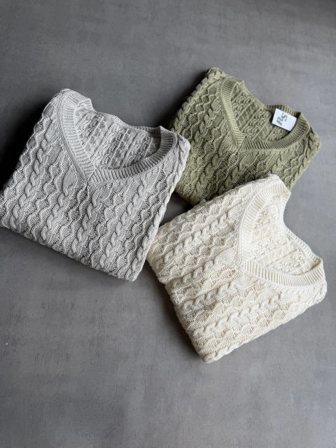 Sweater Lacar