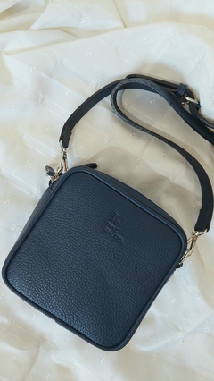 BANDOLERA CATA CUERO GRANEADO AZUL - comprar online