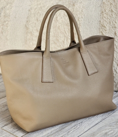 Cartera "Patri" en cuero graneado vison en internet