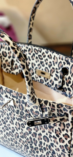 Cartera "Paris" chica cuero animal print. en internet