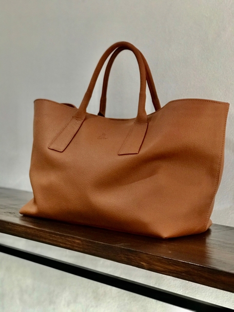 Cartera "Patri" cuero graneado suela