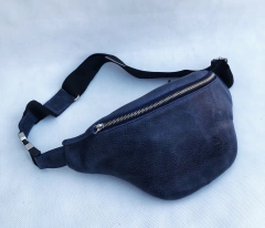 Riñonera "Logan" cuero graneado azul