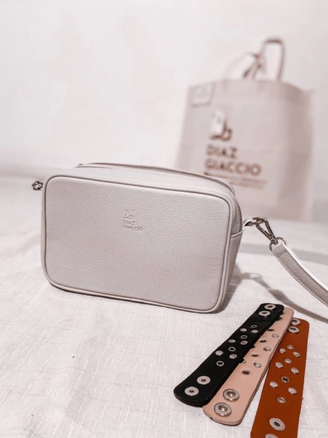 Cartera "Belen" cuero graneado tiza - comprar online