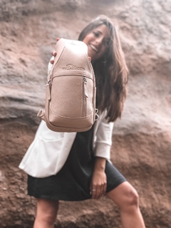 Mochila "Nono" cuero graneado nude
