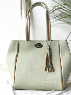 Cartera "Jazmin" cuero graneado Tiza combinada.