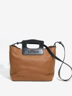 Cartera "Ariana" Cuero Graneado Suela combinada con HB.