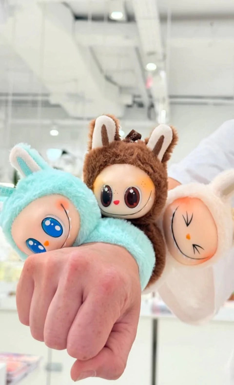 Pulsera Magnetica Labubu - comprar online