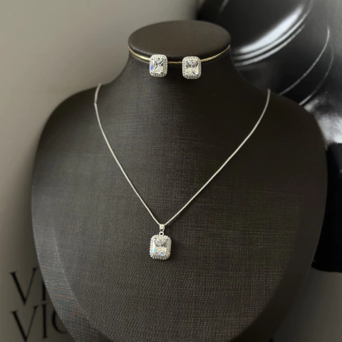 (BANHO DE PRATA) CONJUTO QUADRADO ZIRCONIAS ICFA51031 -1 (12 PEÇAS) - comprar online