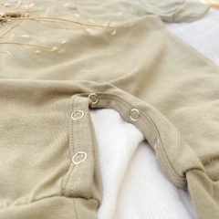 Pijama Enterito Verde Oliva - YesBebes - Fabricante Ropa de Bebés